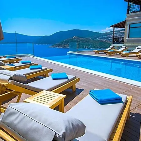 Villa Sleeps 14 Pool Air Con Wifi *